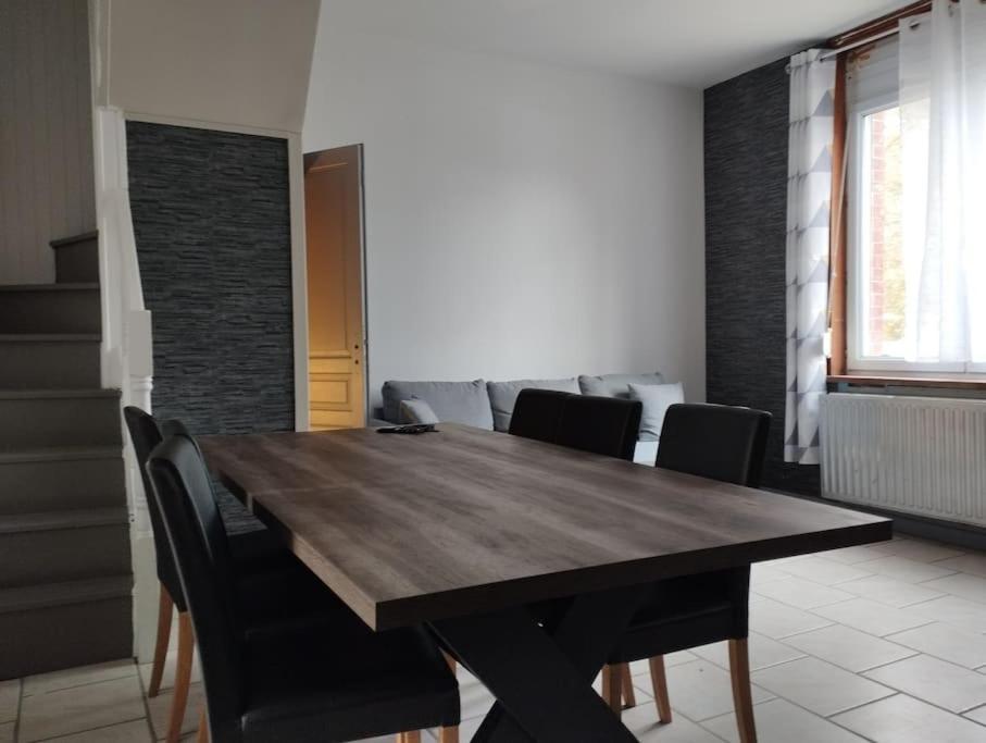 Agreable Maison Avec Parking Gratuit Lejlighed Amiens Eksteriør billede